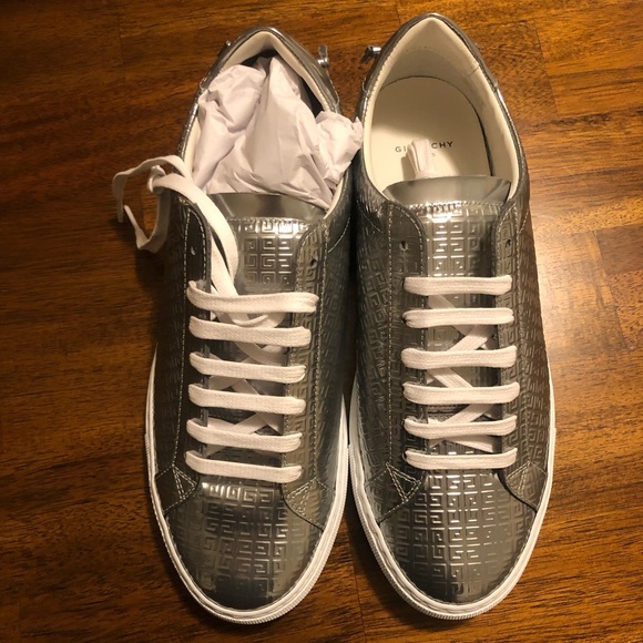 NIB $595 Givenchy Urban Street Monogram Metallic Leather Sneakers - Picture 7 of 16
